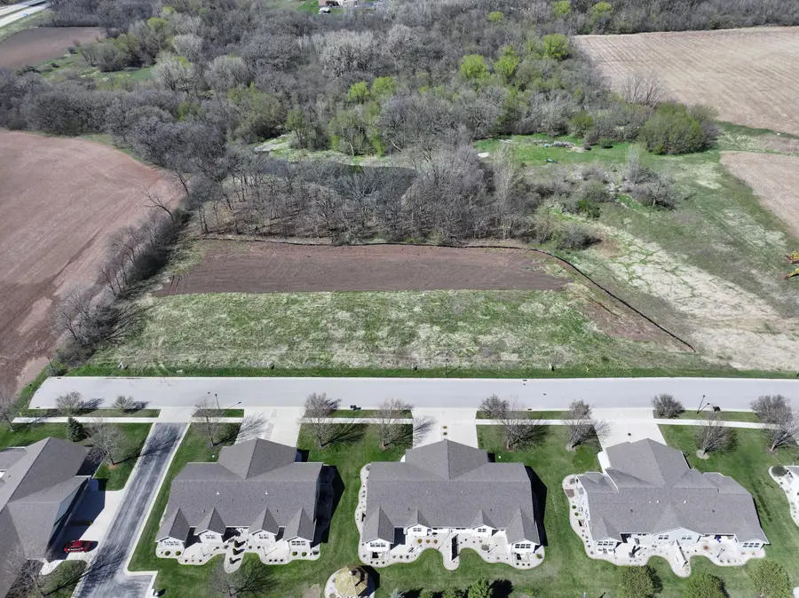 1373 Eastwind Ln, Fond Du Lac, WI 54937 - Image #2