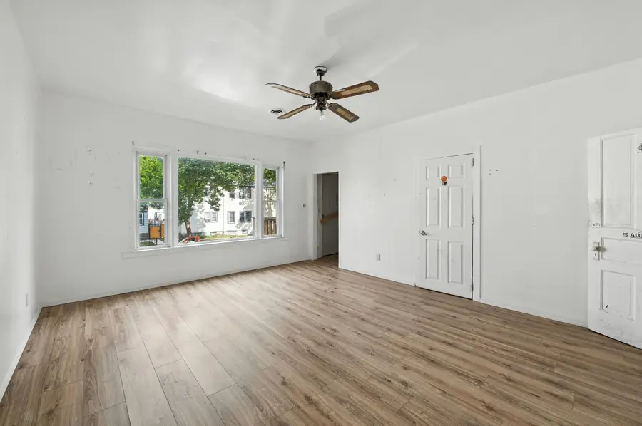 2071 S 12th St, Milwaukee, WI 53204 - Image #2