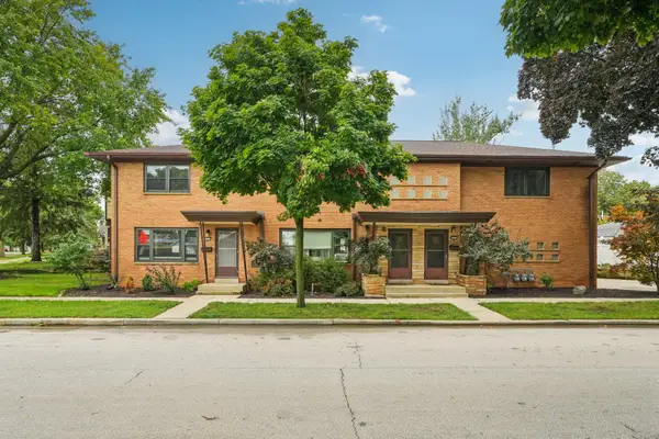 9707 W Metcalf Pl, Milwaukee, WI 53222