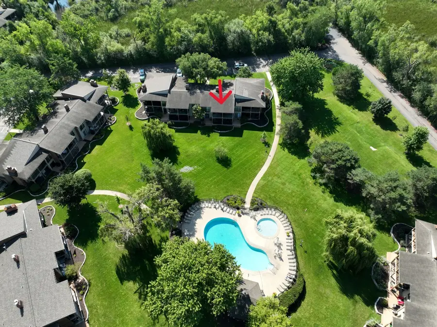 31 Abbey Villa Cir, Fontana, WI 53125 - Image #2