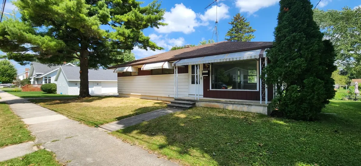 1808 Vanburen St, New Holstein, WI 53061 - Image #1