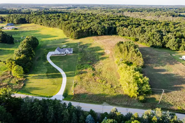 1980 Paradise Dr, Trenton, WI 53095