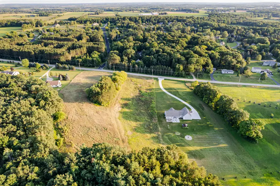 1980 Paradise Dr, Trenton, WI 53095 - Image #2