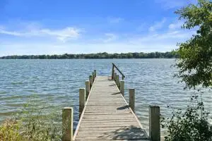 W343N6205 S Bayview Rd, Lac La Belle, WI 53066