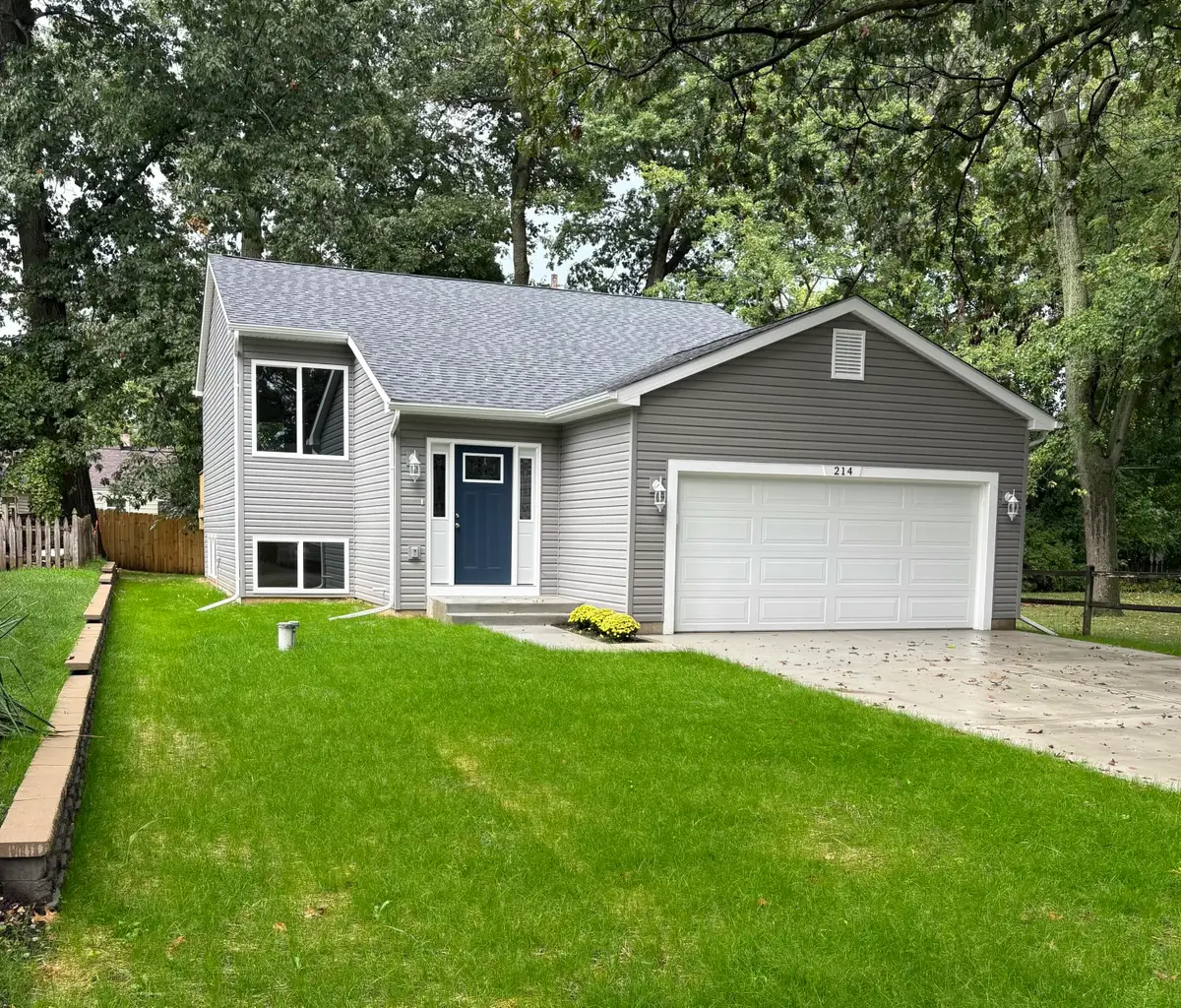 214 S 1st St, Silver Lake, WI 53170 - Image #1