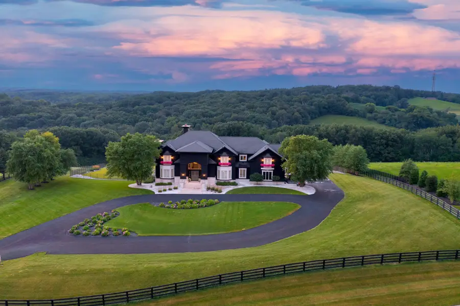 S17W28902 Price Ct, Genesee, WI 53188 - Image #3