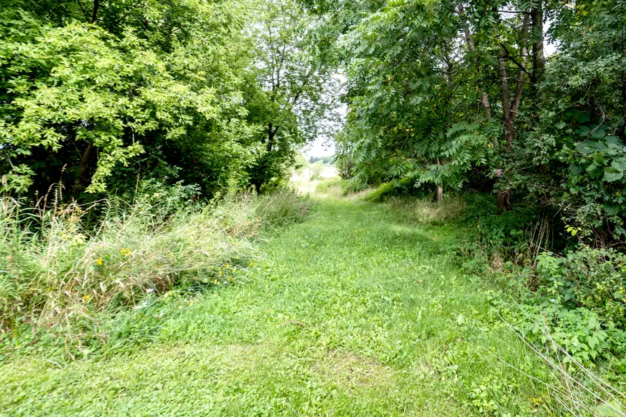 325 Sunset Dr, Hartford, WI 53027 - Image #3