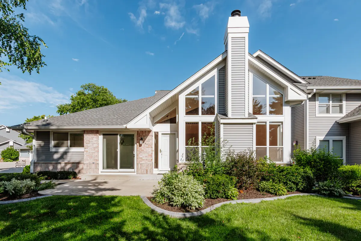 14128 W Waterford Square Dr, New Berlin, WI 53151 - Image #1