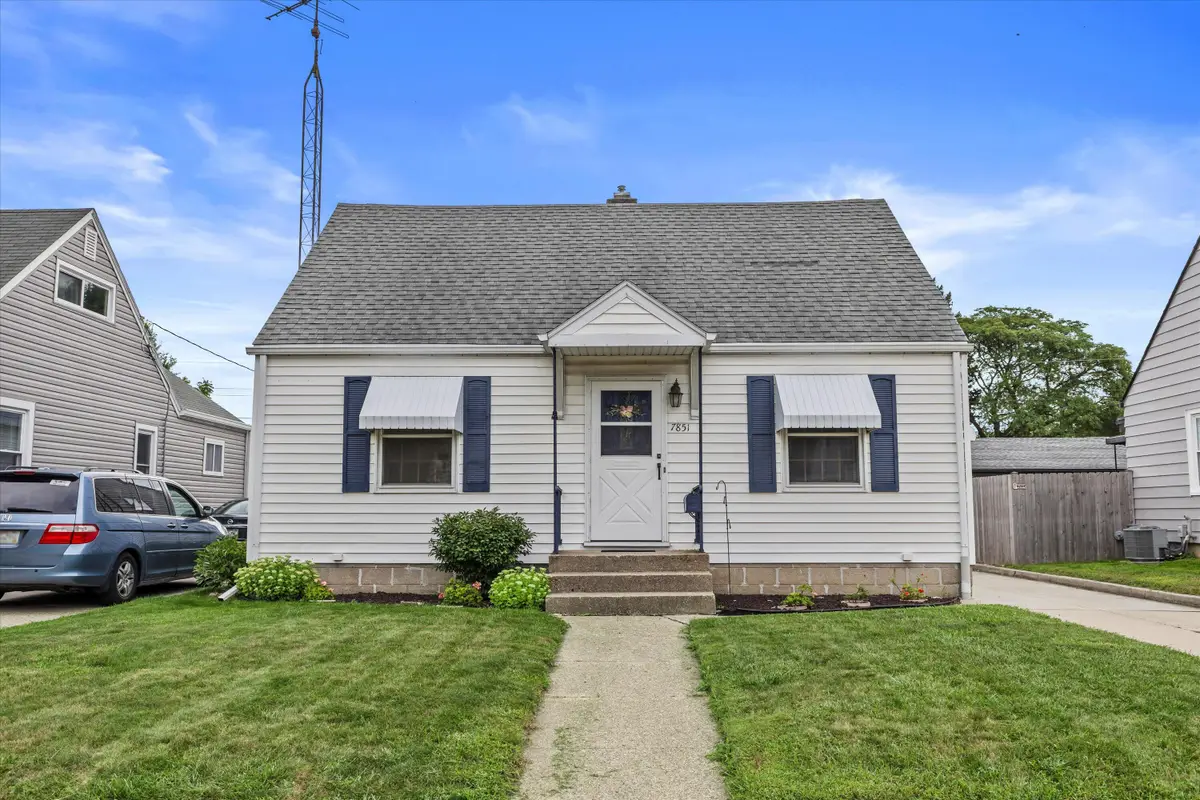 7851 19th Ave, Kenosha, WI 53143 - Image #1