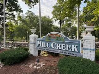 123 Center St, Lake Geneva, WI 53147 - Image #1