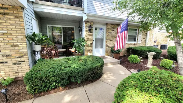 1021 Prairie Dr, Mount Pleasant, WI 53406