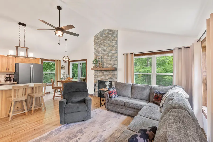 16457 Waboose Dr, Riverview, WI 54114 - Image #2