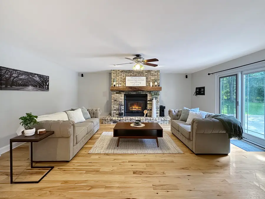 4685 Pilgrim Rd, Brookfield, WI 53005 - Image #2