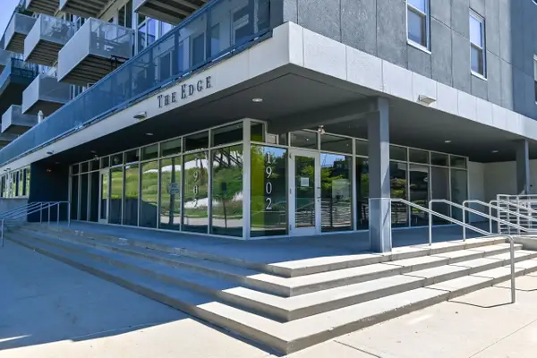 1902 N Commerce St, Milwaukee, WI 53212