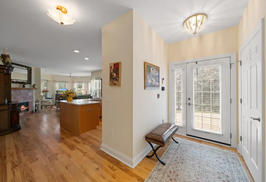 1018 Terrace Ct, Geneva, WI 53147 - Image #2