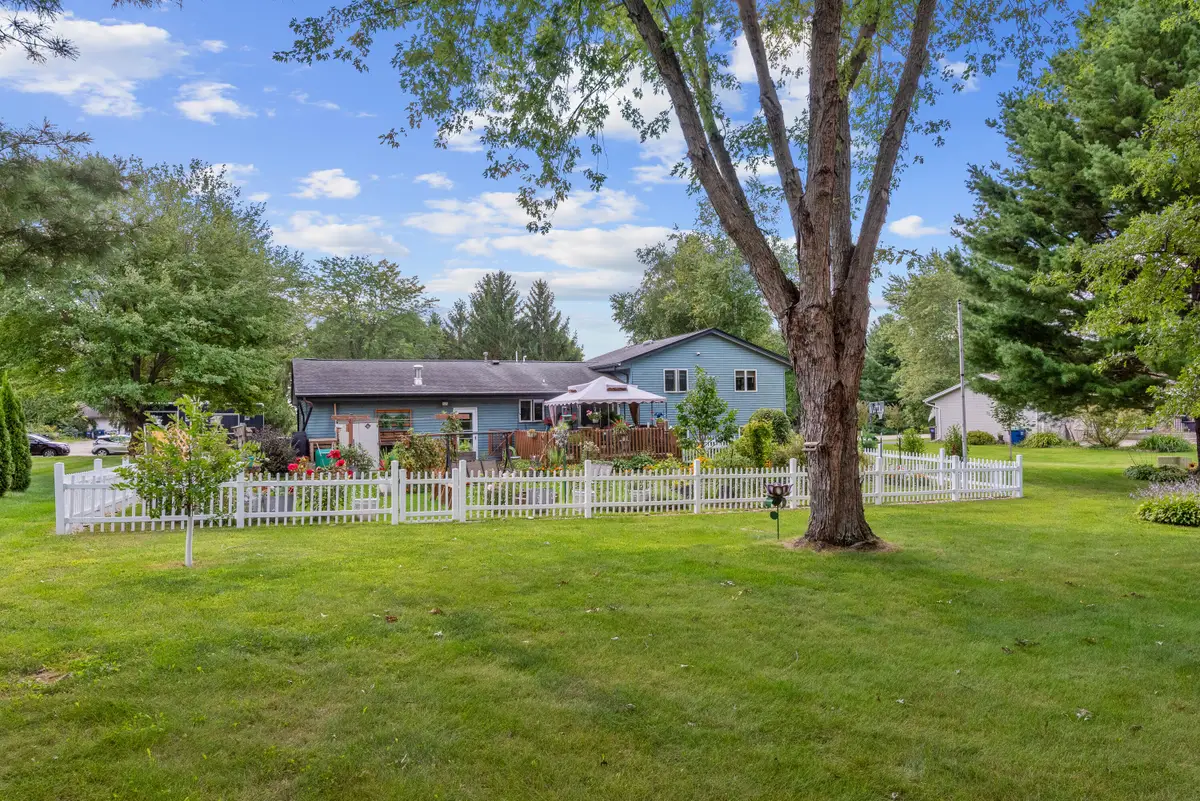 5136 William Tell Dr, Addison, WI 53095 - Image #1