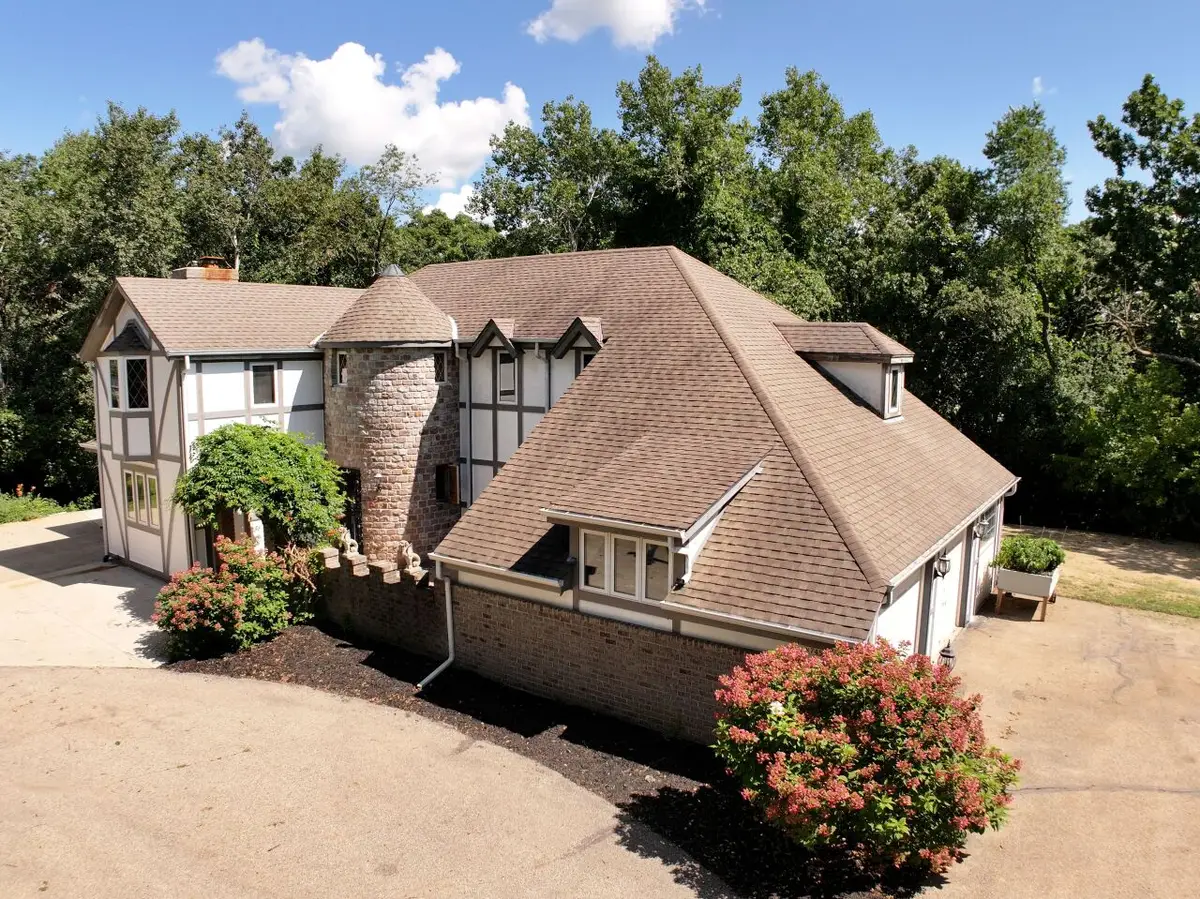 N7450 Carriage Dr, Troy, WI 53121 - Image #1