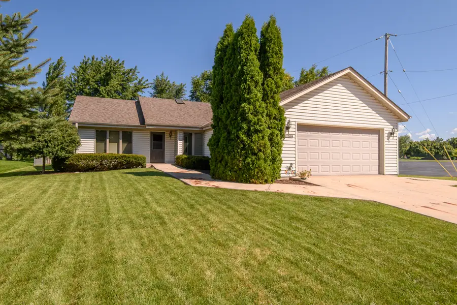 N88W17690 Christman Rd, Menomonee Falls, WI 53051 - Image #2