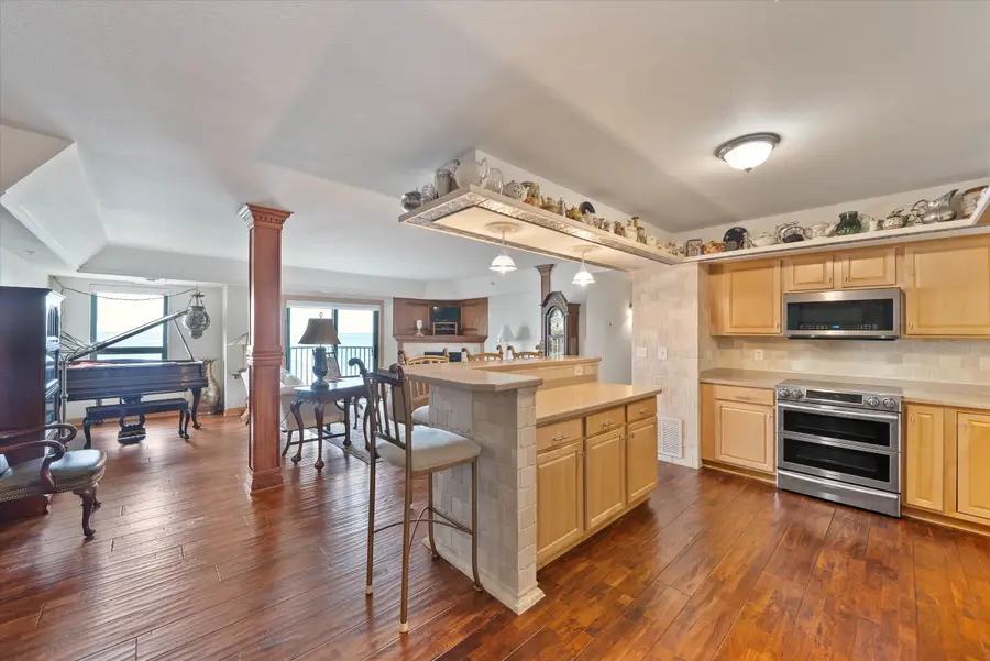 415 N Lake St, Port Washington, WI 53074 - Image #2