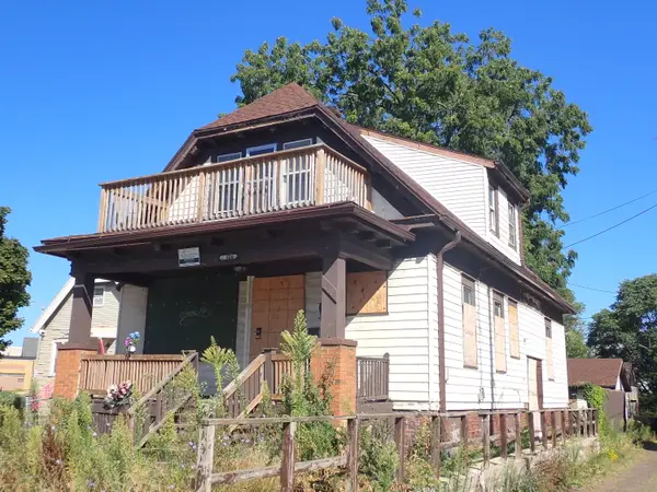 4324 W Lisbon Ave, Milwaukee, WI 53208