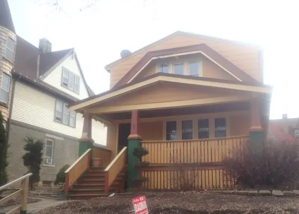 3103 W Juneau Ave, Milwaukee, WI 53208