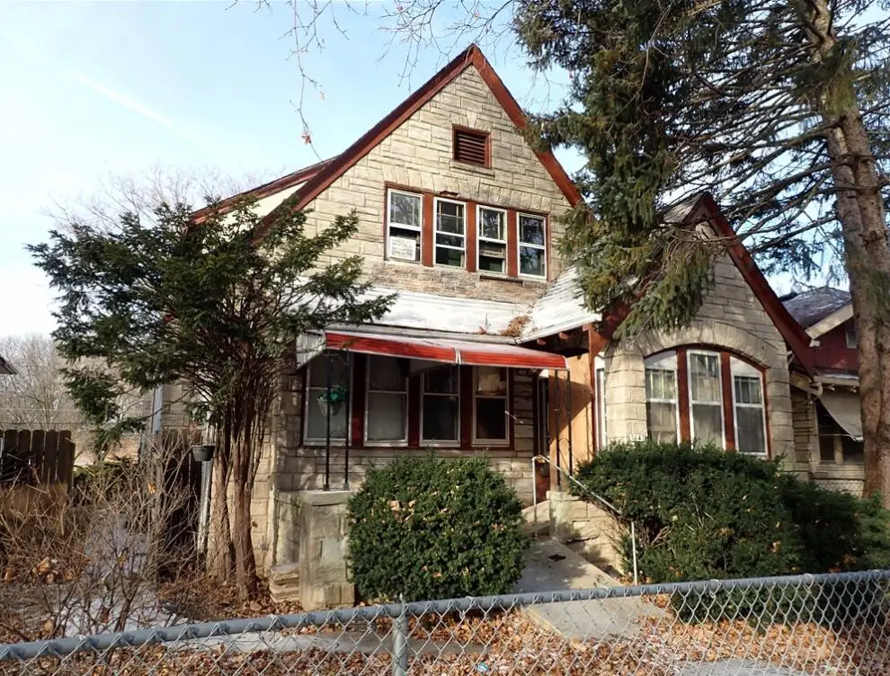 3643 N 15th St, Milwaukee, WI 53206 - Image #1