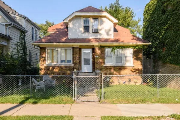 3929 N 19th St, Milwaukee, WI 53206