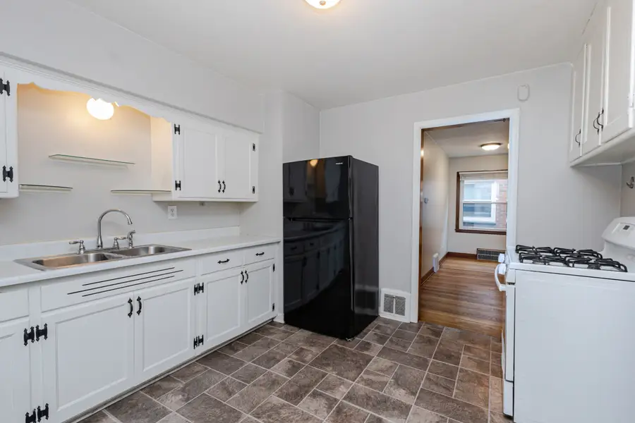 2645 N 63rd St, Wauwatosa, WI 53213 - Image #2