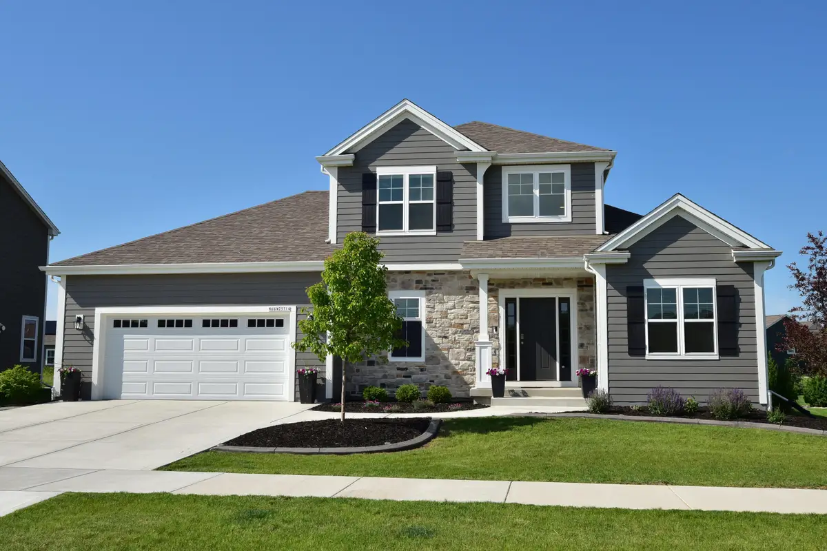 N66W25514 Beaver Creek Ln, Sussex, WI 53089 - Image #1