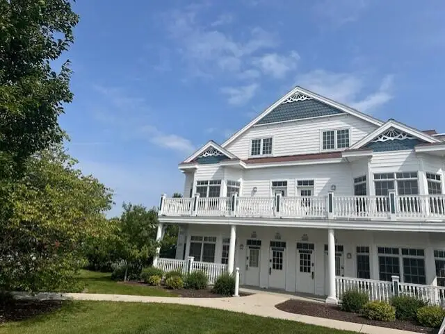 429 Beachfront Ct, Sheboygan, WI 53081 - Image #1