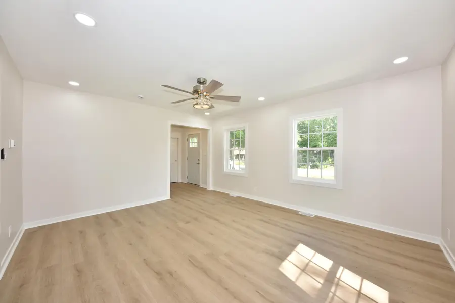 8031 N 44th St, Brown Deer, WI 53223 - Image #3