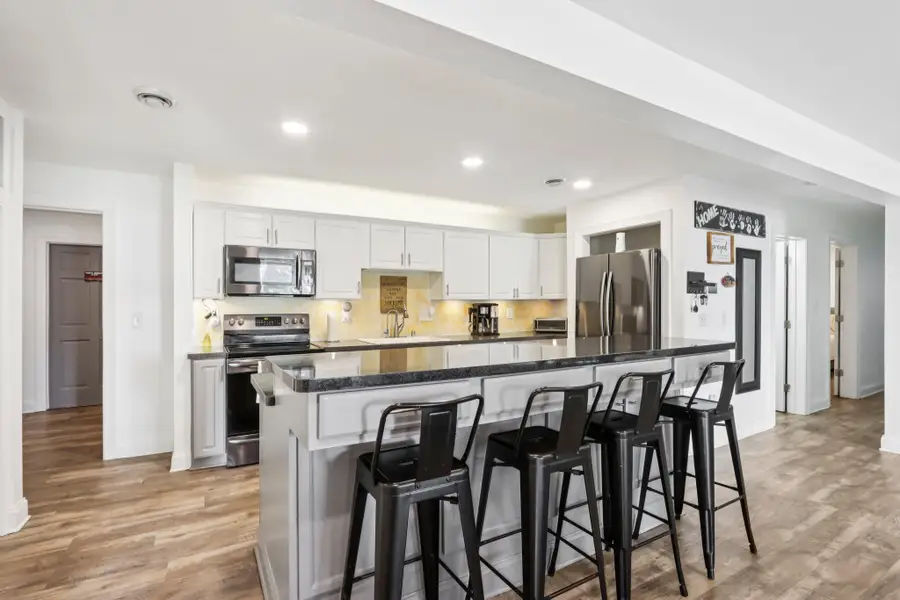 9205 S Chicago Rd, Oak Creek, WI 53154 - #3