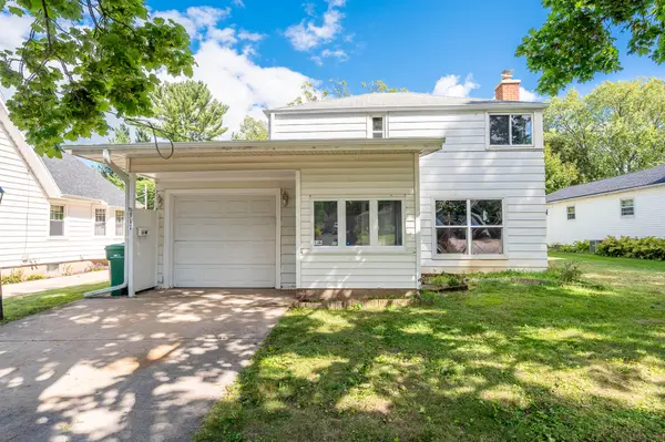 311 N 7th St, Delavan, WI 53115