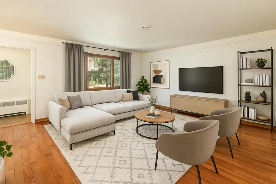 1820 N Oakland Ave, Milwaukee, WI 53202 - Image #3