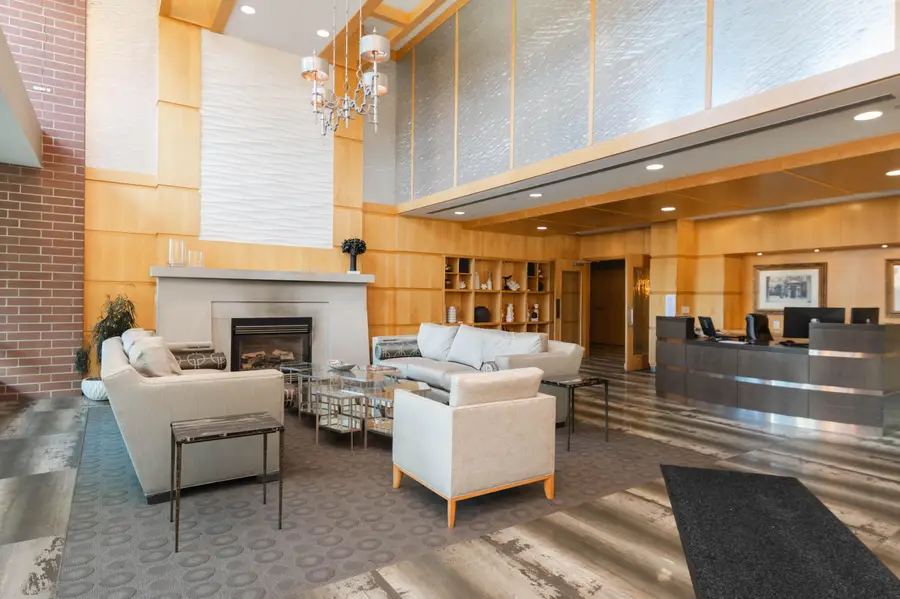 1522 N Prospect Ave, Milwaukee, WI 53202 - Image #2