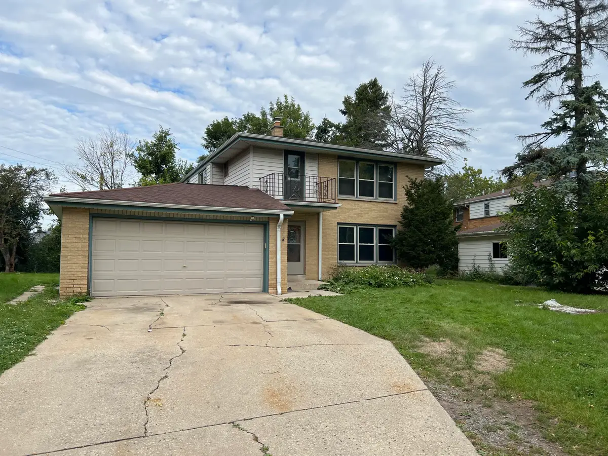 6587 N 73rd St, Milwaukee, WI 53223 - Image #1