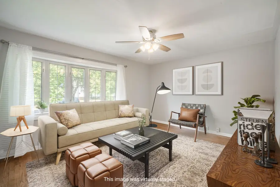 5564 N Mohawk Ave, Glendale, WI 53217 - Image #3