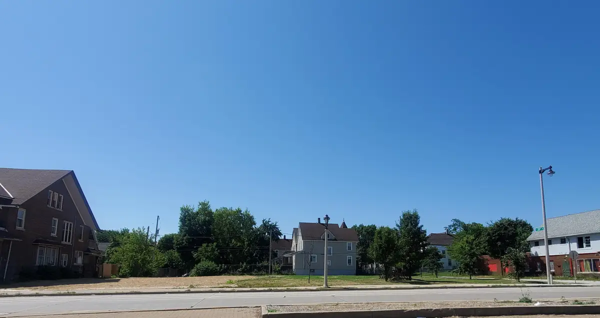 2817 W North Ave, Milwaukee, WI 53208 - Image #1