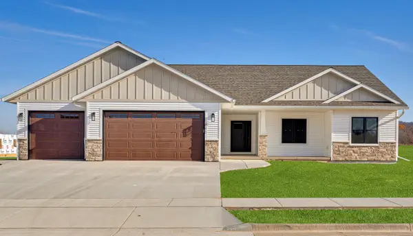 845 Crockett Dr, Holmen, WI 54636