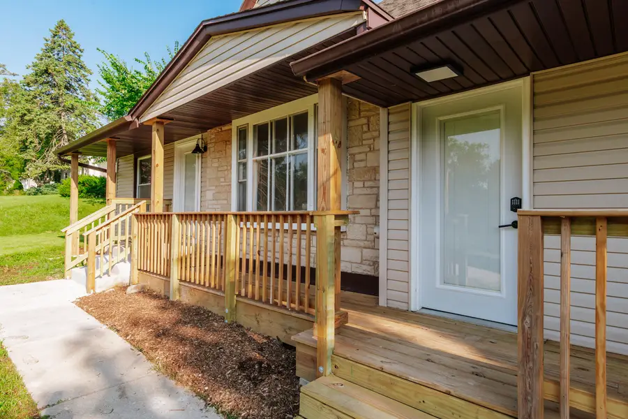 S76W19414 Prospect Dr, Muskego, WI 53150 - Image #3