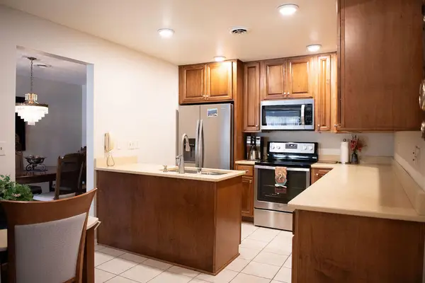 1040 Prairie Dr, Mount Pleasant, WI 53406