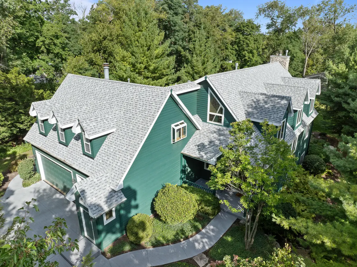 765 Brickley Ct, Fontana, WI 53125 - Image #1