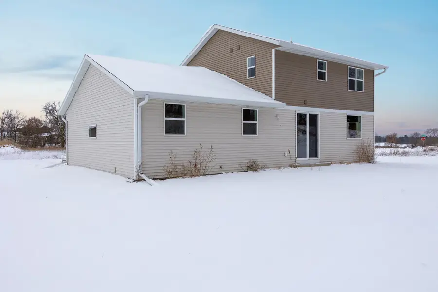 2519 Stonebrook Dr, Sheboygan, WI 53081 - Image #2