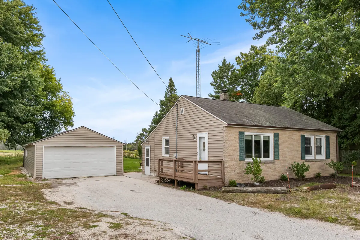 4417 County Highway Cr, Newton, WI 54220 - #1