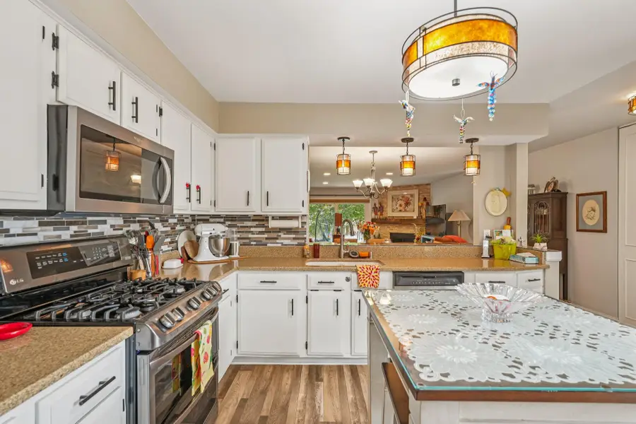 11024 N Redwood Tree Ct, Mequon, WI 53092 - Image #2