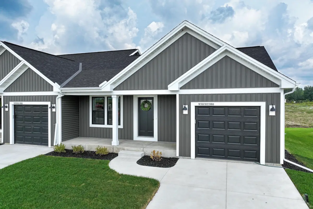 N162W21966 Poppy Rd, Jackson, WI 53037 - Image #1