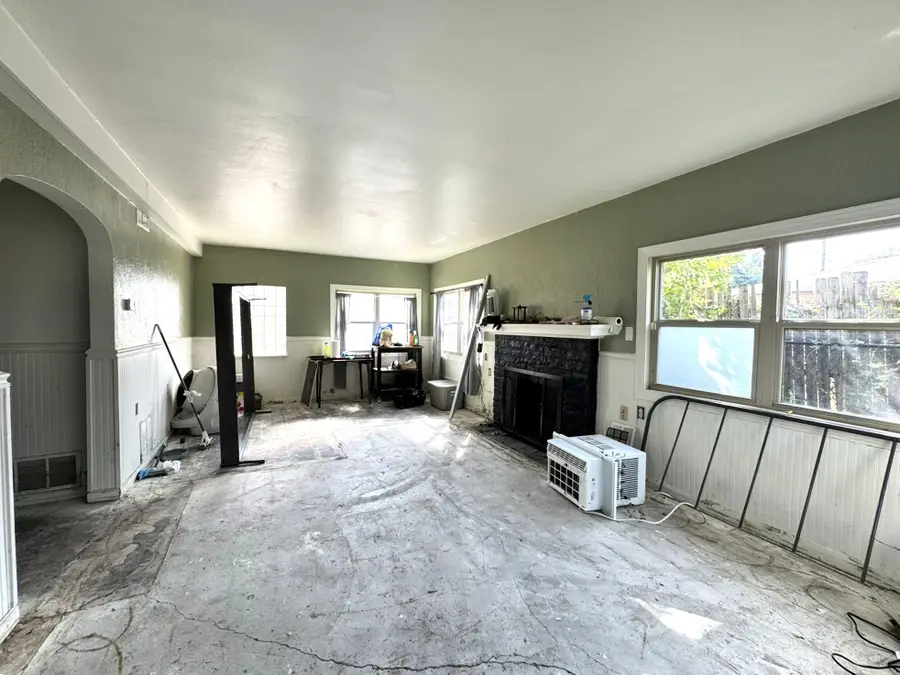 5246 N 26th St, Glendale, WI 53209 - Image #2