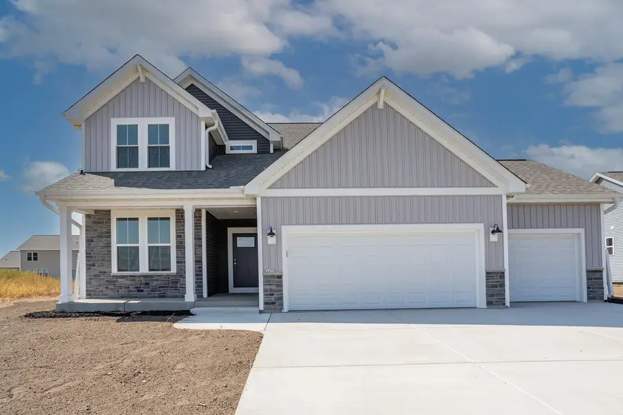 1690 Whalen Dr, Oconomowoc, WI 53066 - Image #2