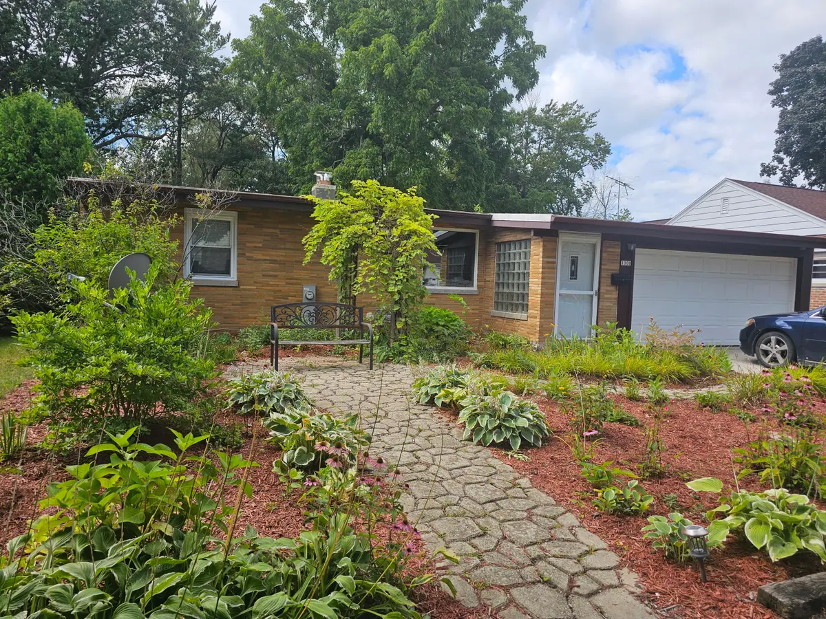 1008 N 23rd St, Manitowoc, WI 54220 - Image #1