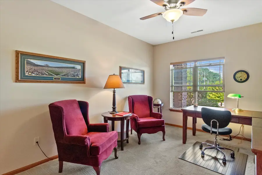 3053 W Drexel Ave, Franklin, WI 53132 - Image #3